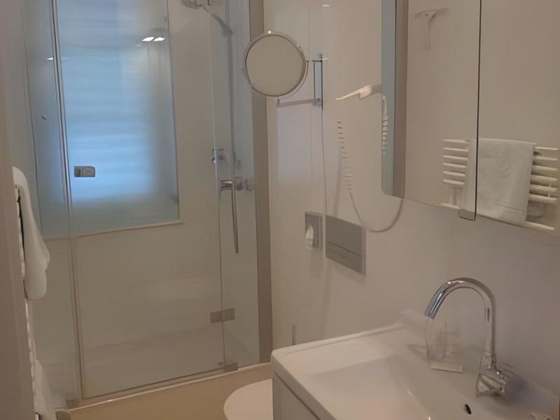 F151E53AE4DC583CDB93140822AC9EF6