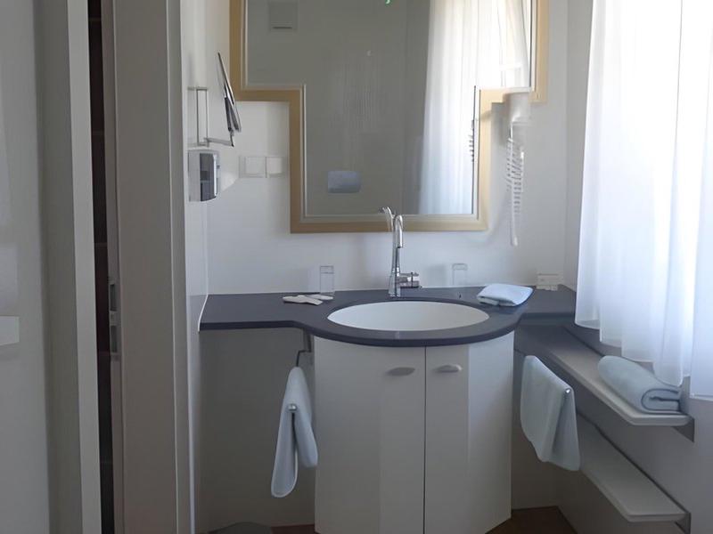 3F9612CB872446FA4911B8BDB2AC14FB