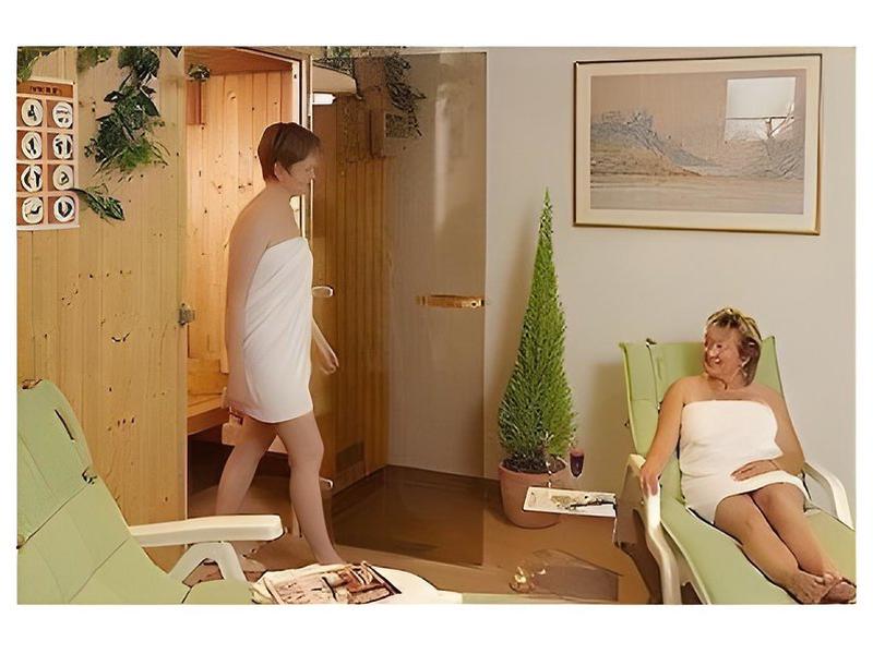 23569C41A9F3579FD318BD4694C7B8A0