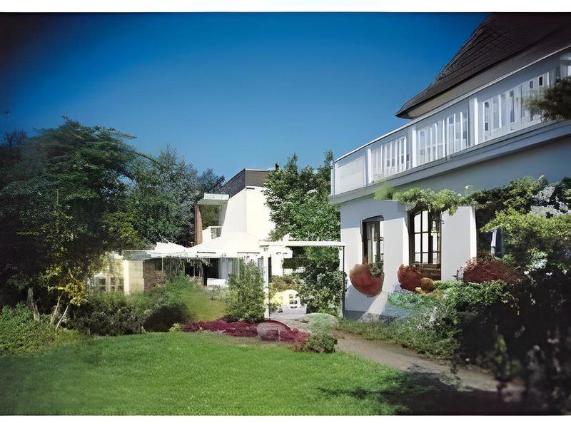 3FF1B91A25641275B42A8D016ED37B23