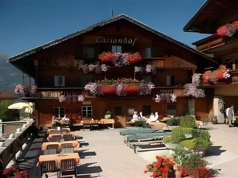 A0CB311BE63F04F49D5B624D2B8EF227