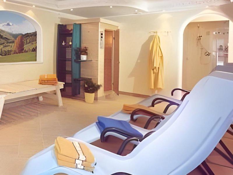 32E3696116DE668AD238BBDC73B6AD5F