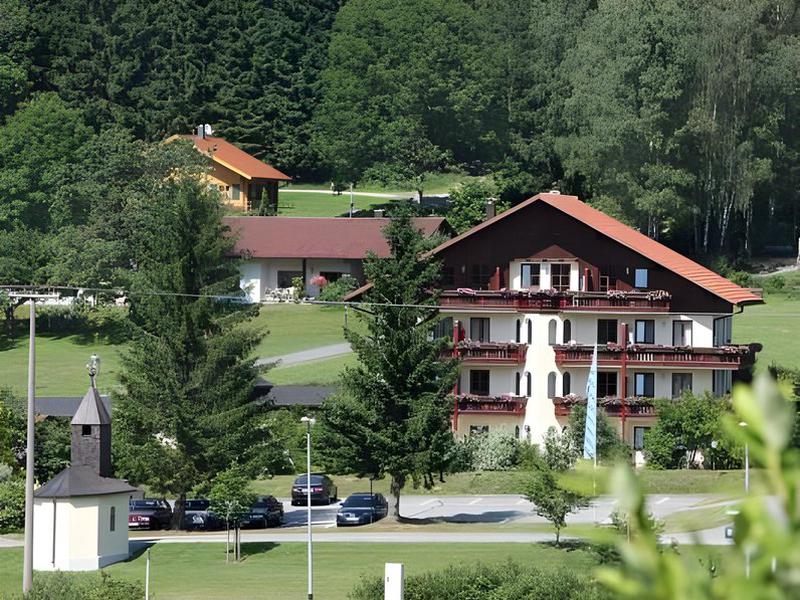 09353BFC7DE740CFB2DEA1FFC621B70A