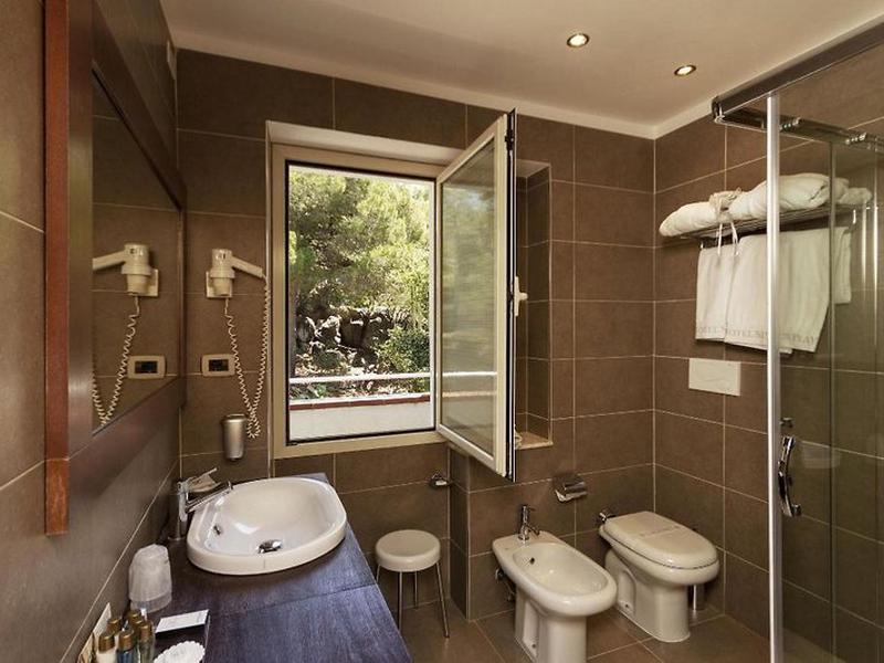 C0B0A61F303F2CD6A3FB80C4FF9893B7