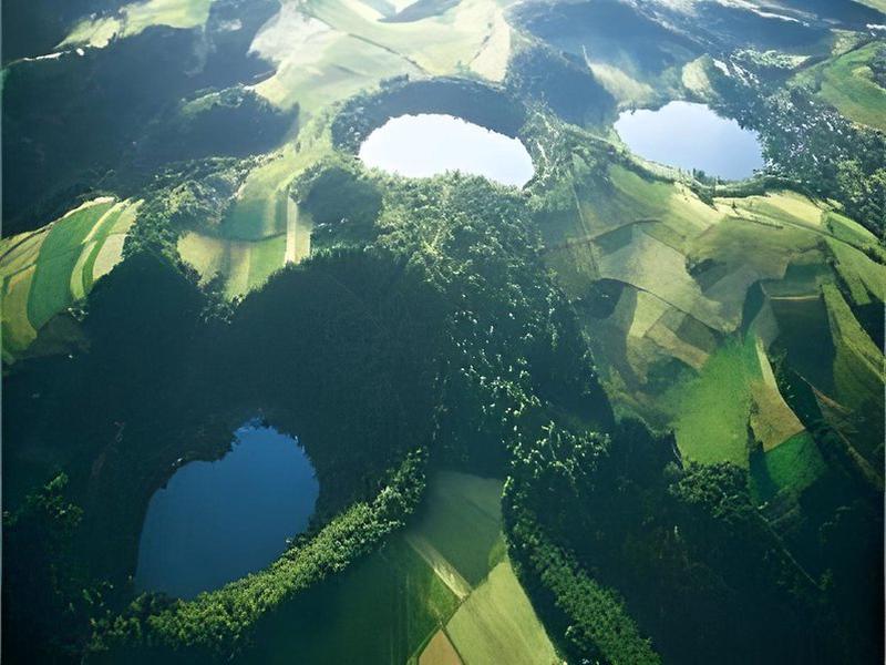 ADEC1566B699DE6CB7607F198568354E