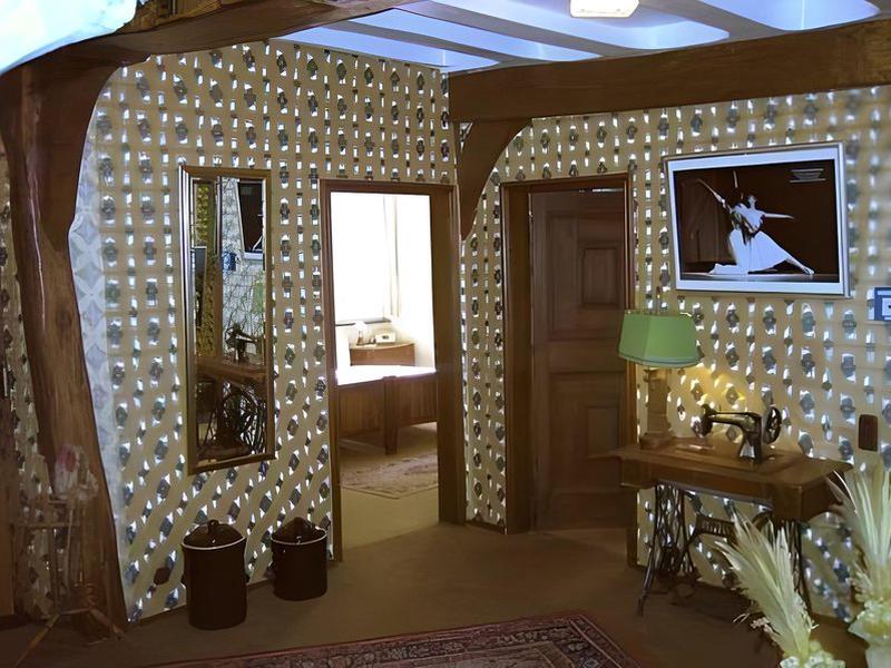 8202CF60204EFA728C1801300E06BEEC