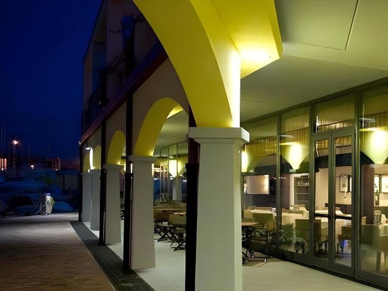 9D2408BBD109E54C8F4BF47B35B46B7F