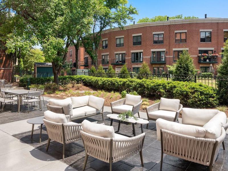 B9851CCF1ABD3E904864C43E98D06663