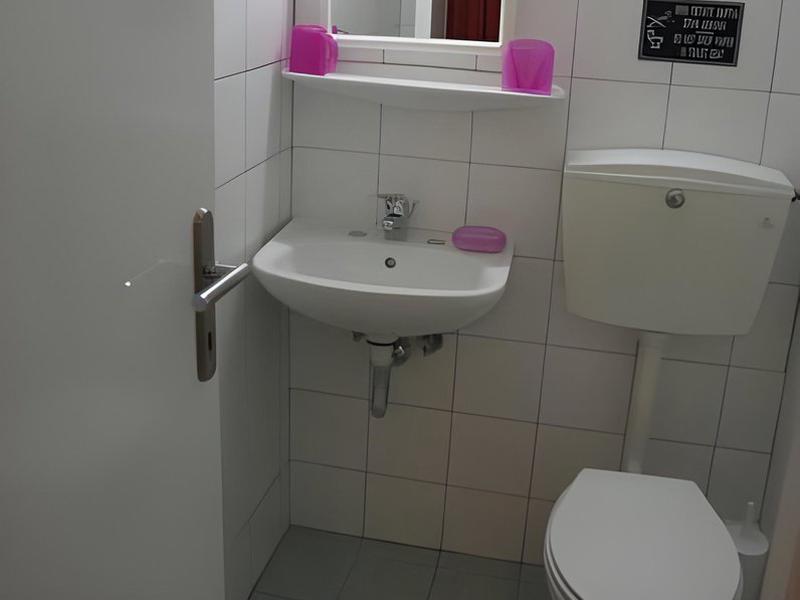 FF70D47805CAB14A73E5DAA72C10172A