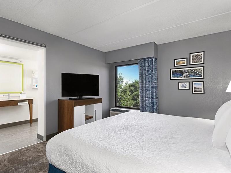 6B2E08CBD068AFE9A0F20779977782CA