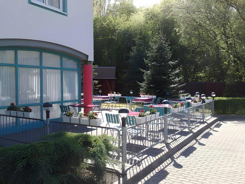 728FB6AAA9B683C0795E01FDF1D066D8