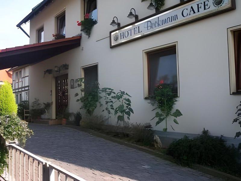 882CCBCC17347ACAECB9B48A3A9A3C8F