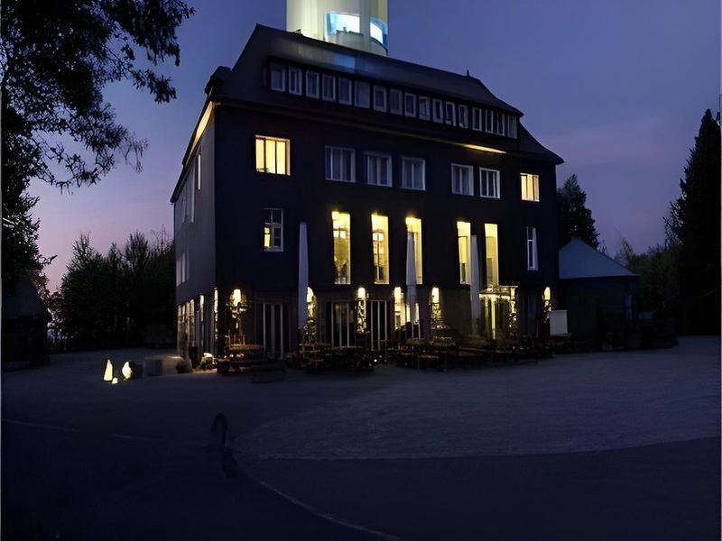 B7016CE931FCD67A6194D304A226AF52