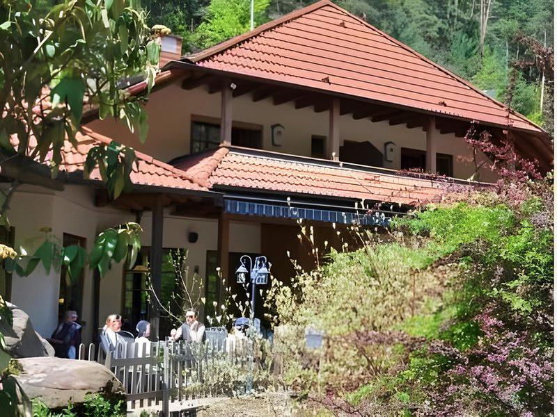 13B6168E3B589F6D2987159C44B9172D