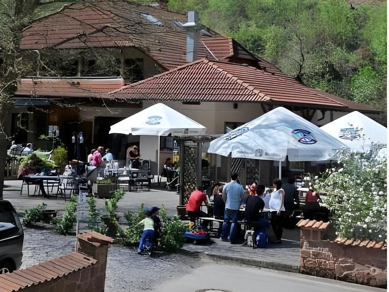 DEC4ED8971AD9176B87F57F3F8D3DCAD