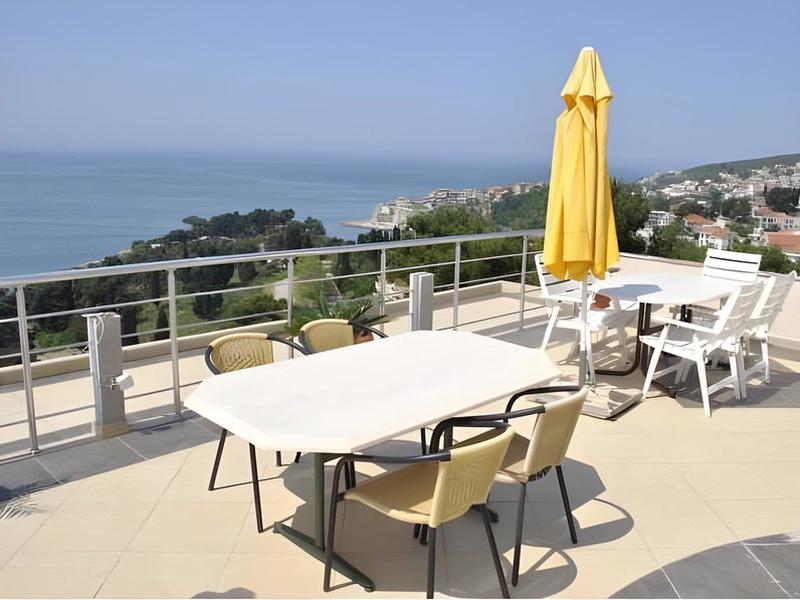 8CF96004D1080A3A9522EFE37BA22713