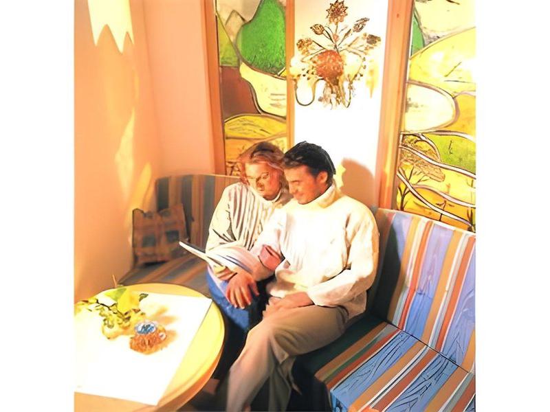 E7EC744F39E99AFFEAFB60FB8E2857B8