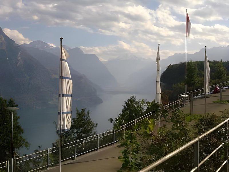 90FD7DA5581B017A51B22DD7A3197DDC