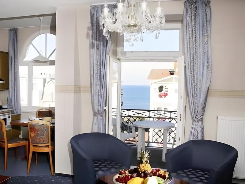 B743FE8B1C747F020E4D89D61FC655B2