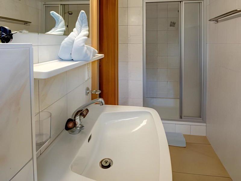 D769C465FB63FEEABBC0C6C577C622EB