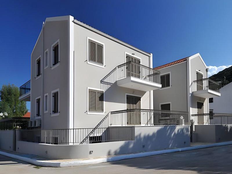 9D797ED2BDE55B3C96BB27B52E839C97