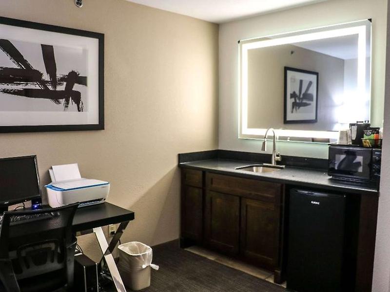 79ADE02B4E966D25D704F4B8EC9F5EAC