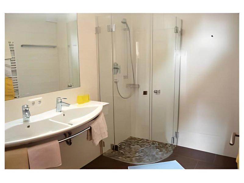 400A3C14E4F8A81A1FFA69616F0993E3