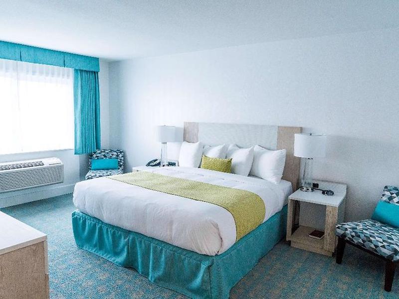 FE651C69907D7F13583A33DB82C5557C