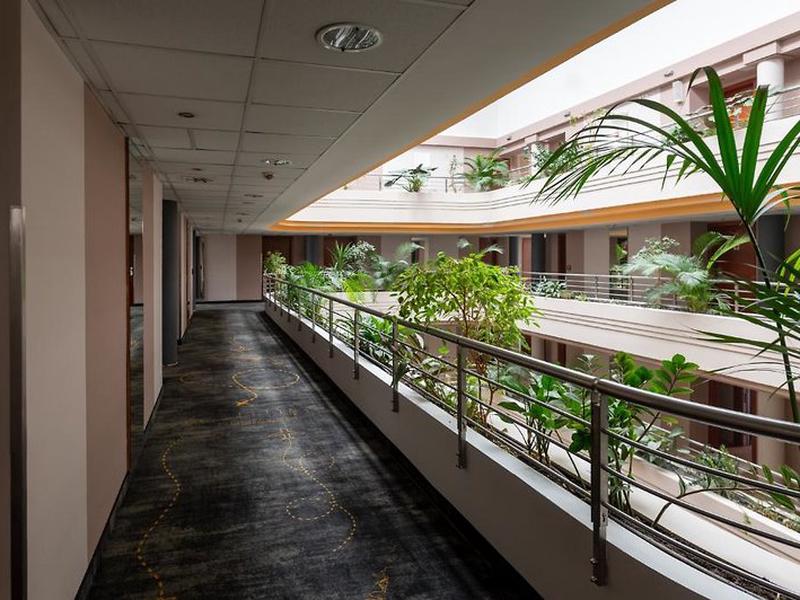 2BC766EEBAAAB728FDA8A583C81056EE