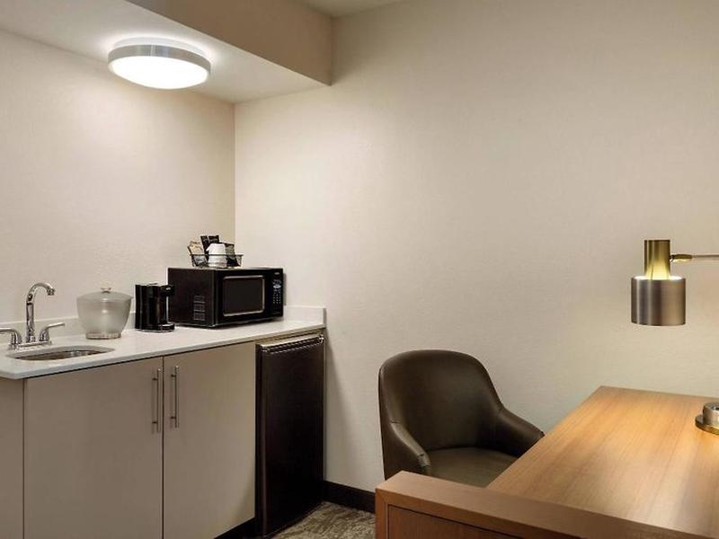 BCAECD07B56600D7FD8B94A6056AD9BA