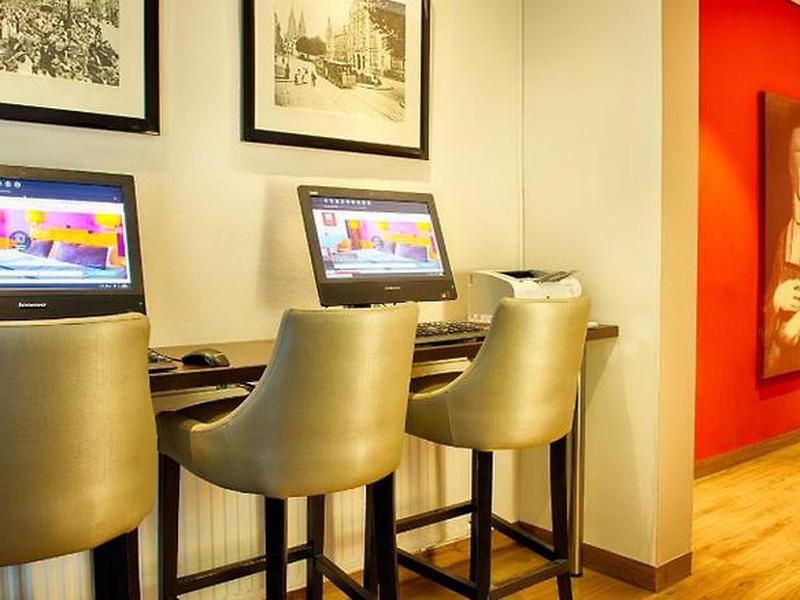 AA9B0BDDC2FCDE7D8F79B69B304469A5