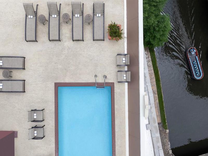 F5F31A275A0E1EA12A40811855B818AA