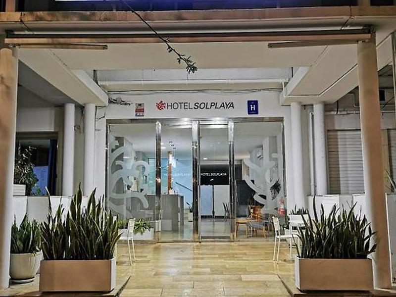 22EC415A0FE78CD66E0118B42A5A1BB0