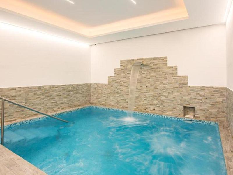 07A0A20C93A90BA2E5F8D18D951C308B