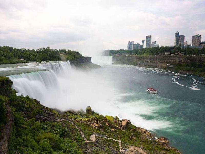 D40E45AC1B2E7797F5813BE4BA970F40