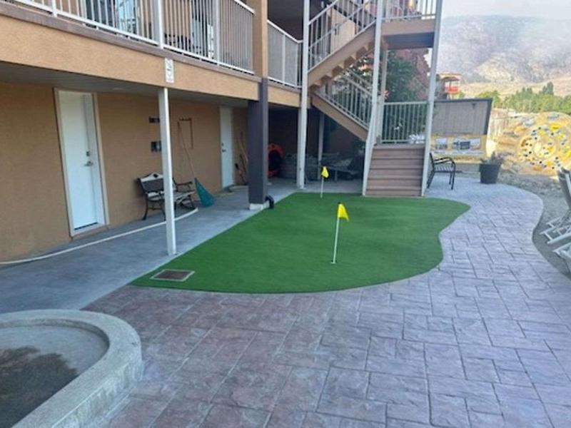 D1555367AD760E31BDE9E3CFF6F80BEC