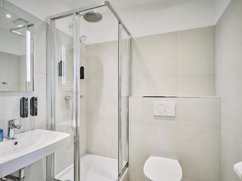 776D753B86DB95274D1C15448EBD395D