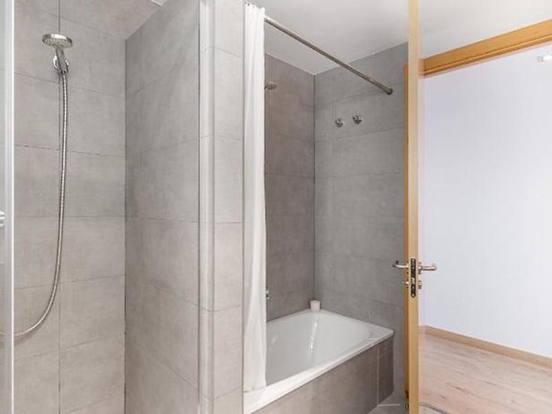 2BB7CF0B01651688DF83ADB19DFA64B2