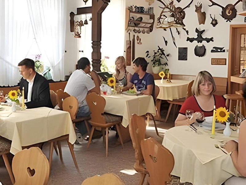 B9C7B75C60353D12FFDD85AC0C39CF98