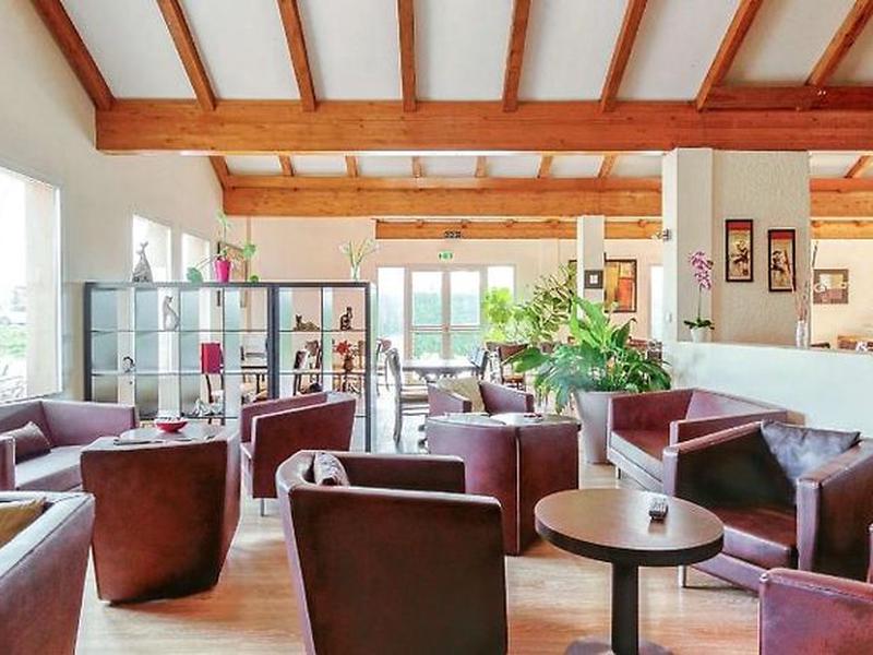 9977FDFC26F24B73EE4D76D745289C8A