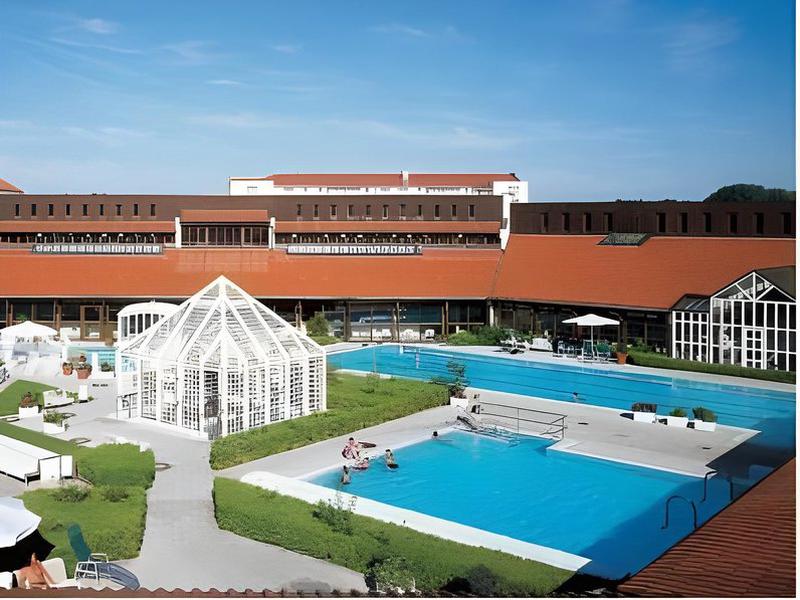 8209788D032EBA5B37D1C244C20361D5