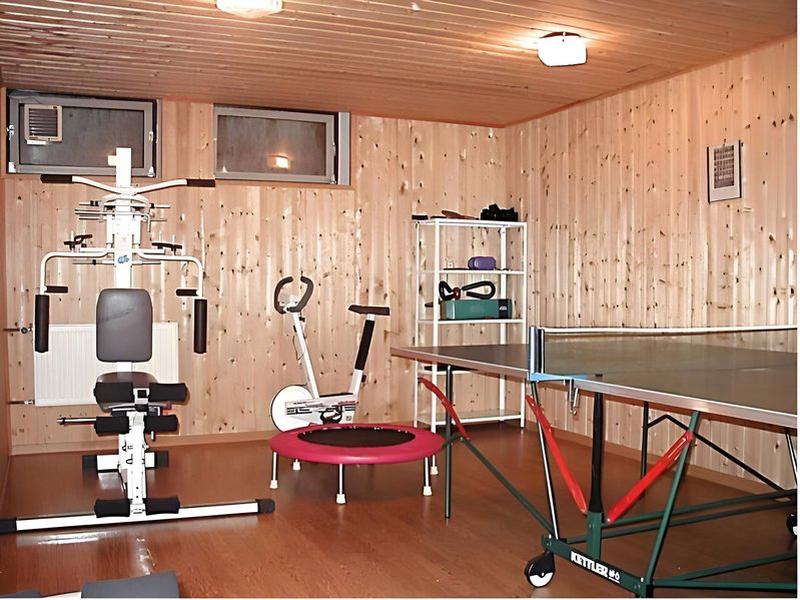 CE54DC8B83ADEDFEA15774C6371910A0