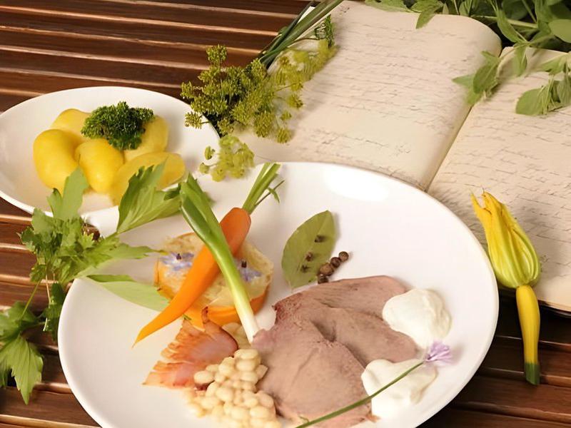 F5B3FBDB8E818A5F6364D9243D80AF5A