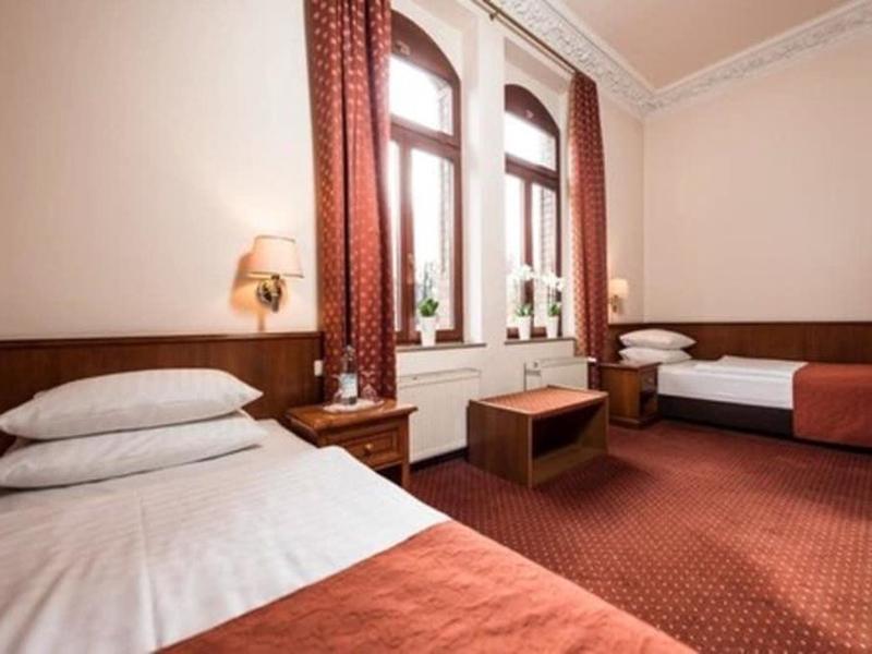 A95F7A1F104880DEF94B9CED6D9ECE81