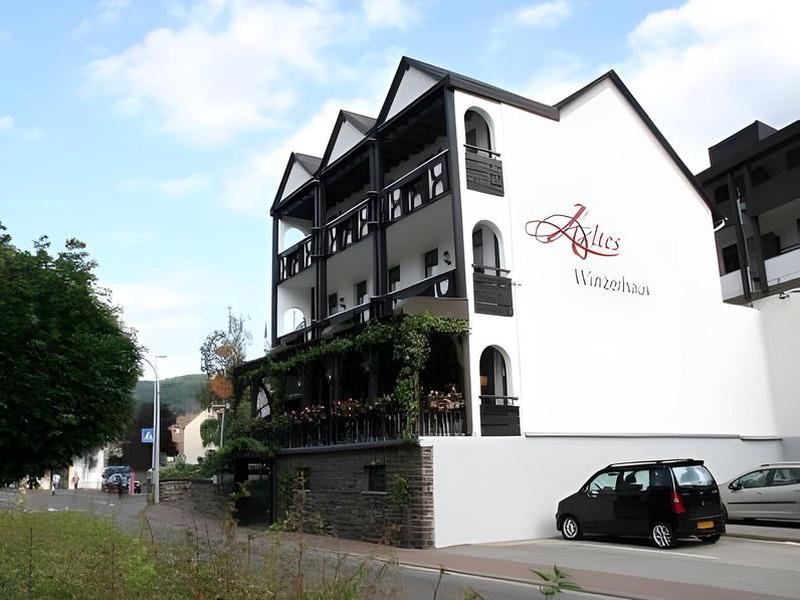 20181456DA0DF0E445EB8021F8914EDB