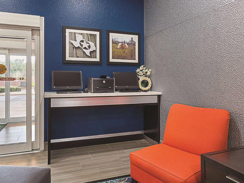 946A063698B77BD95FB08D721CB756BB