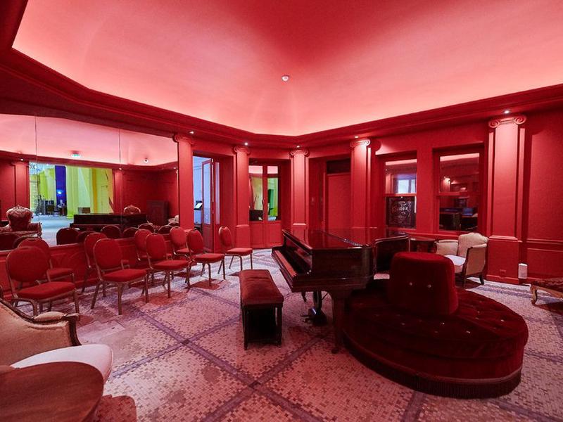 51DFA7F5DCF917C898D56B7D8BBAE874