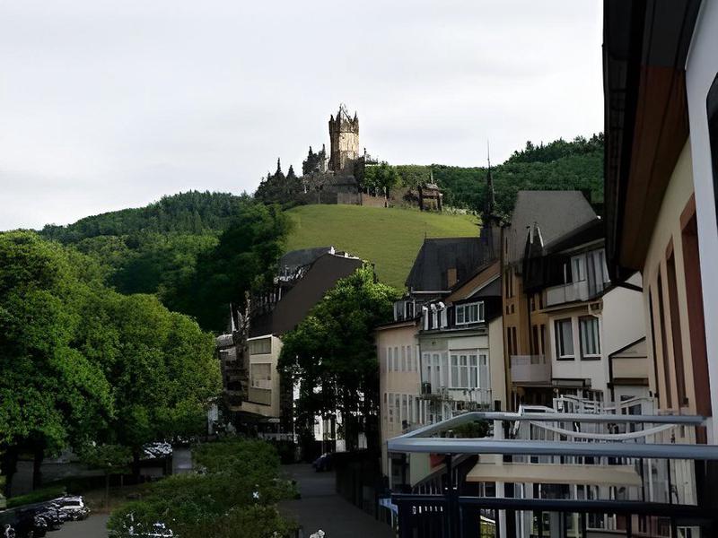 0E7DA17BCE6E40EC4A4F8798E2E1E8E8