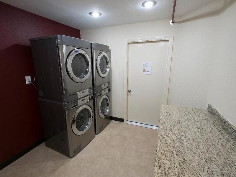 6B1C218E13CA6CC124E57794E53A4F64