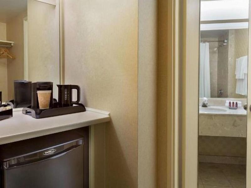 E30E0AE3AAE29EFF03C7EDB7B0F08733